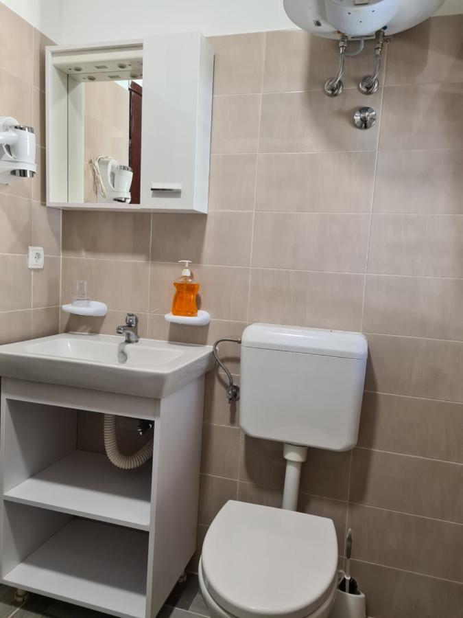 Se-Na Apartment Пула Екстериор снимка