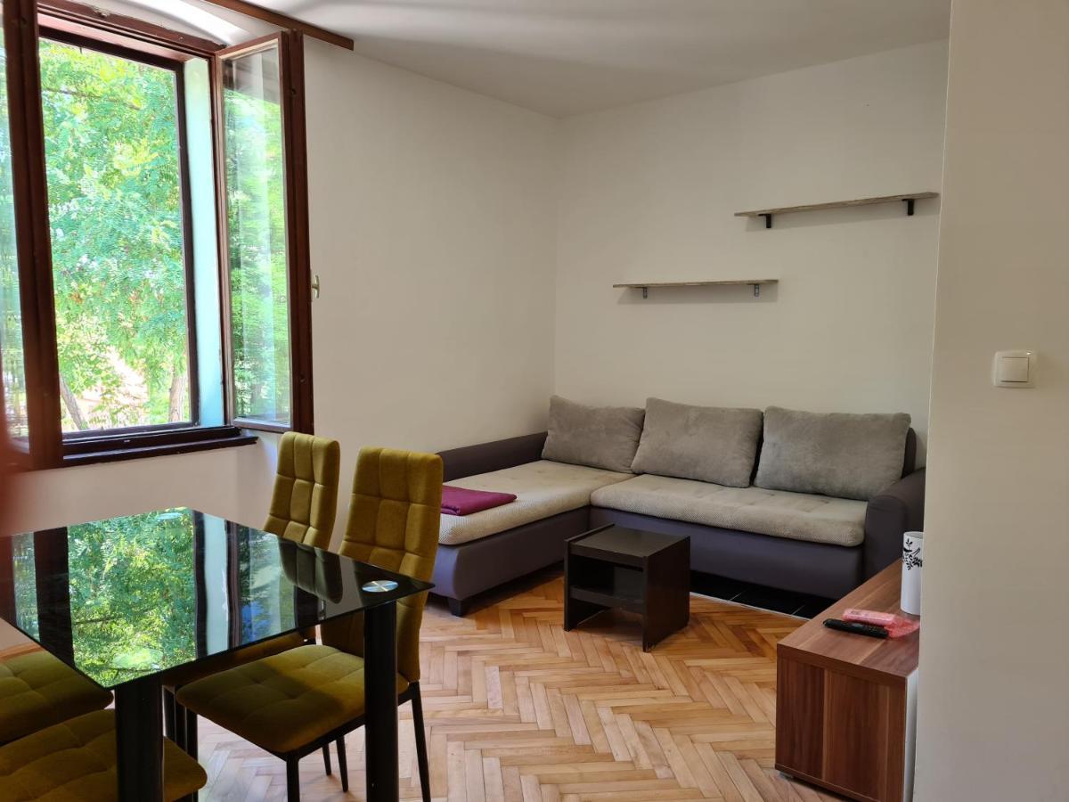 Se-Na Apartment Пула Екстериор снимка