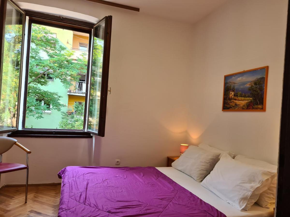 Se-Na Apartment Пула Екстериор снимка