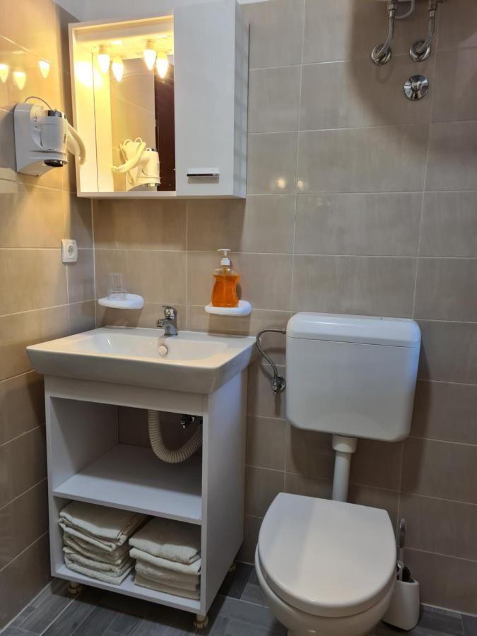 Se-Na Apartment Пула Екстериор снимка