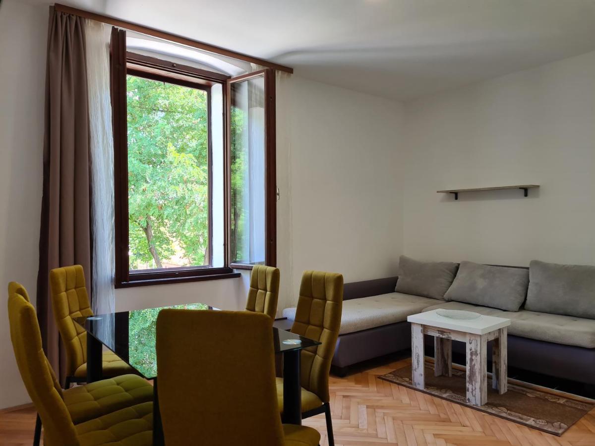 Se-Na Apartment Пула Екстериор снимка