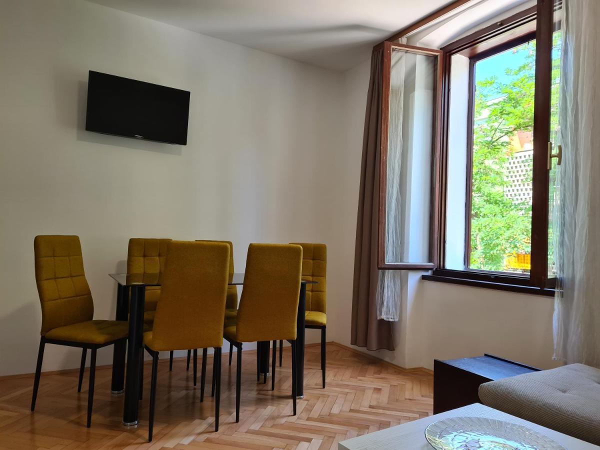 Se-Na Apartment Пула Екстериор снимка