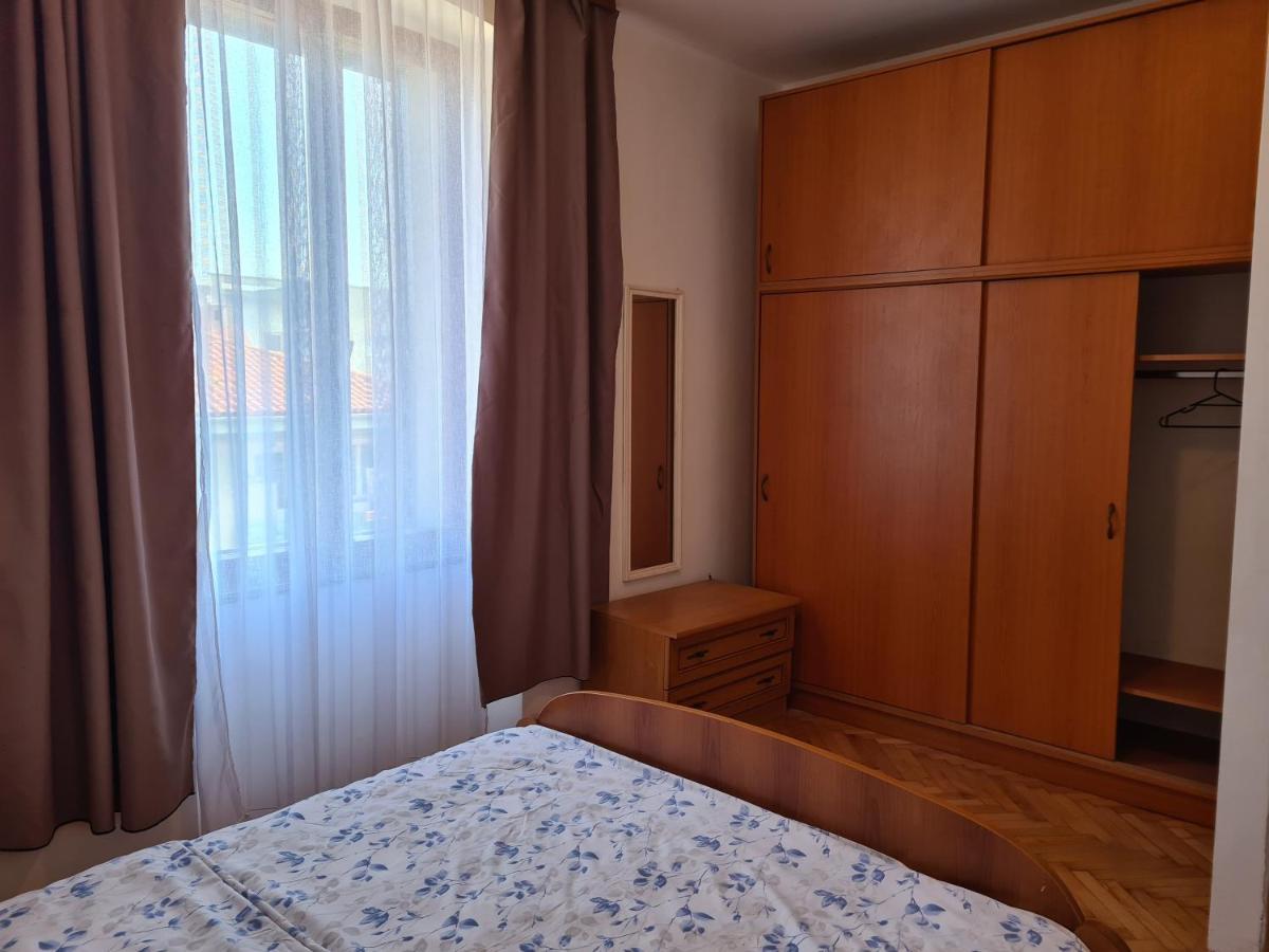 Se-Na Apartment Пула Екстериор снимка