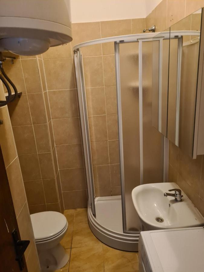 Se-Na Apartment Пула Екстериор снимка