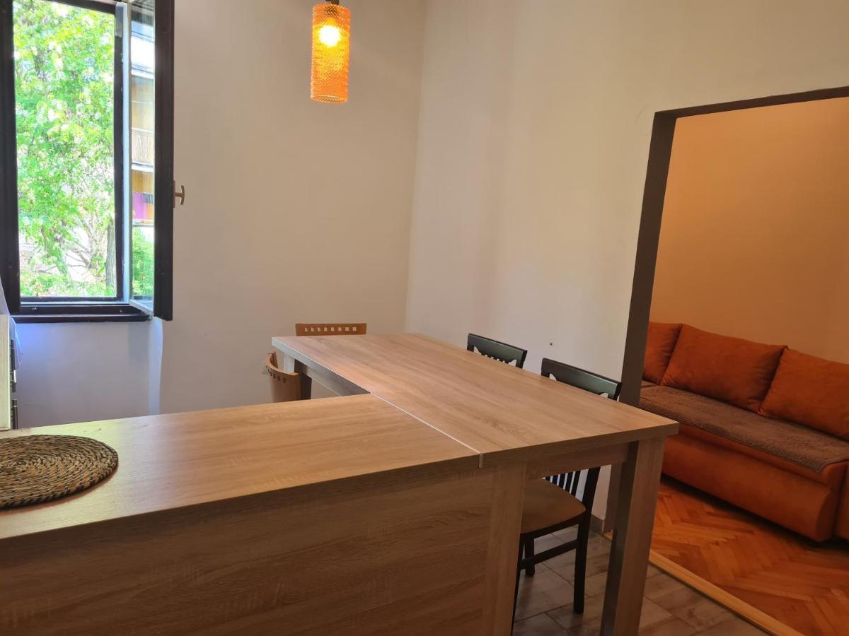 Se-Na Apartment Пула Екстериор снимка
