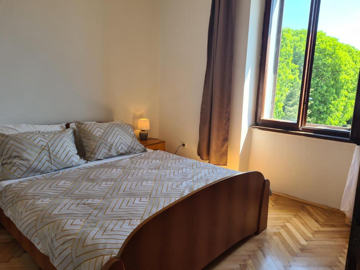 Se-Na Apartment Пула Екстериор снимка