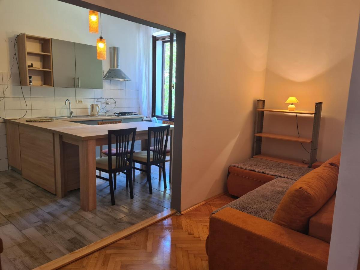 Se-Na Apartment Пула Екстериор снимка