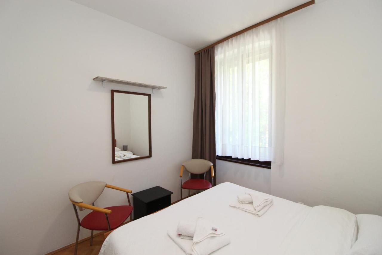 Se-Na Apartment Пула Екстериор снимка