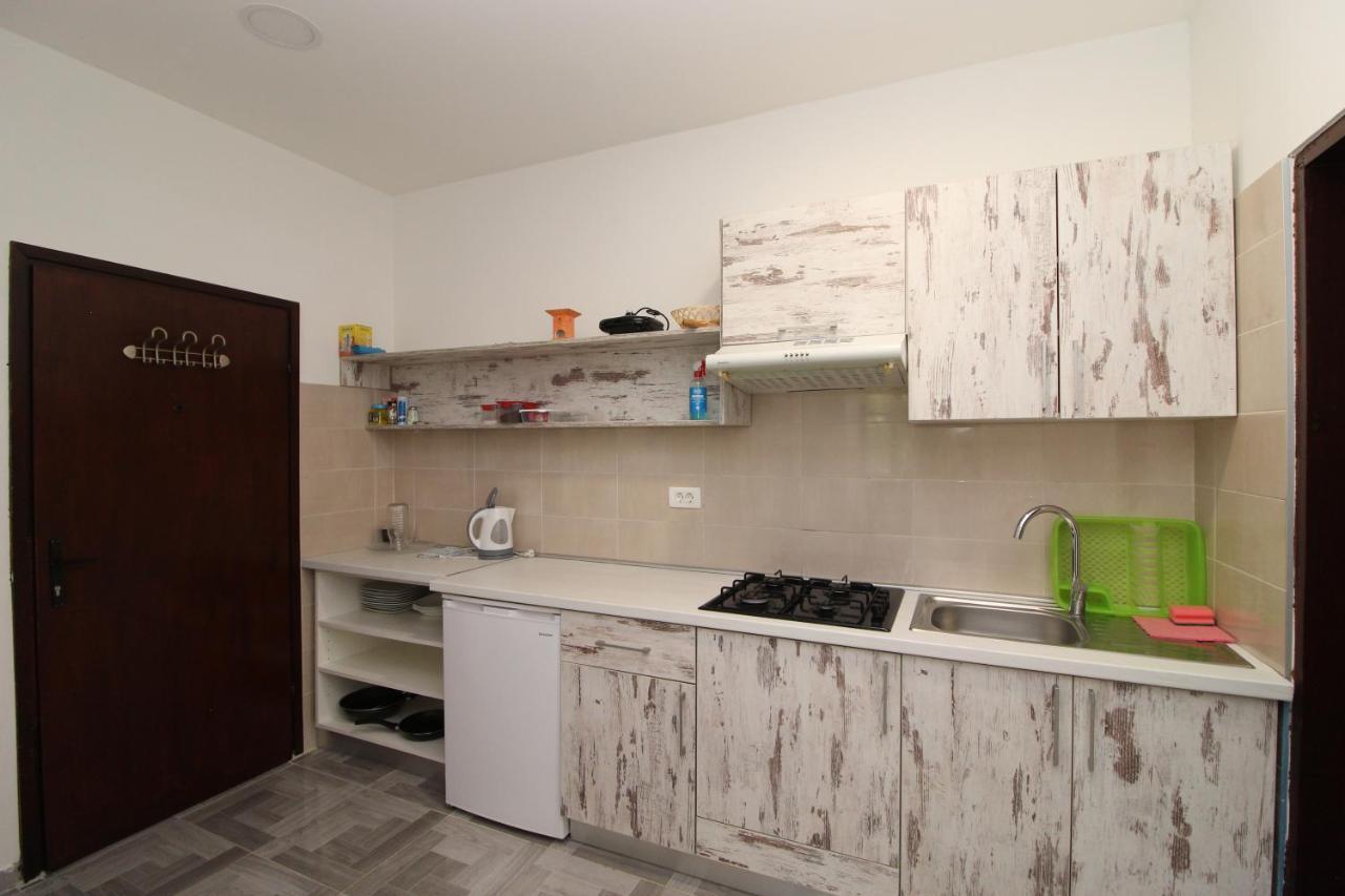 Se-Na Apartment Пула Екстериор снимка