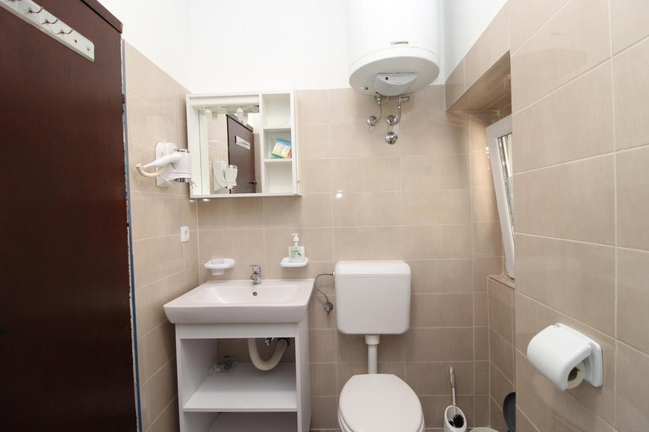 Se-Na Apartment Пула Екстериор снимка